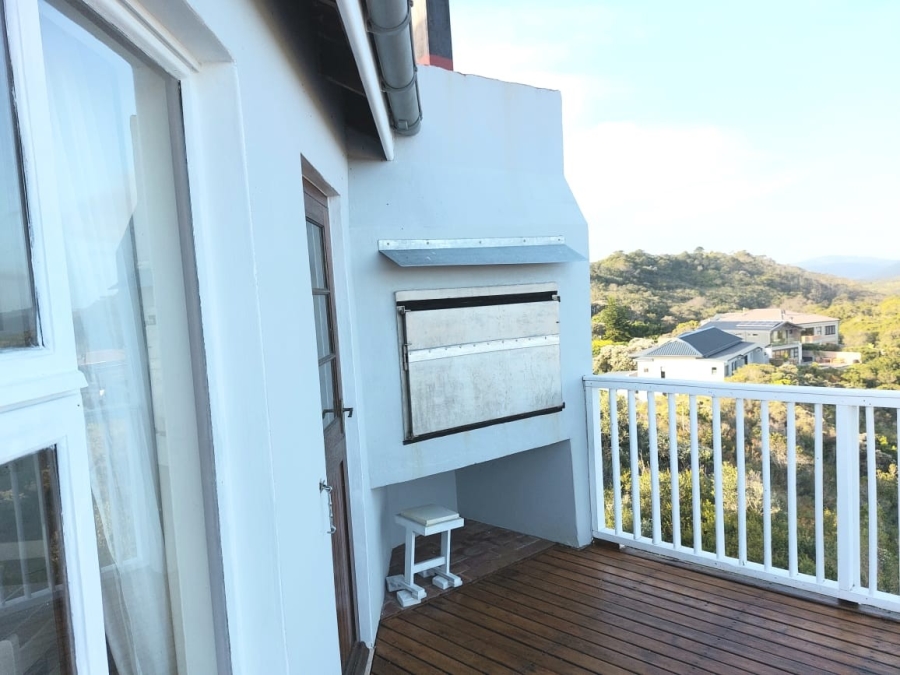 6 Bedroom Property for Sale in Cola Beach Western Cape